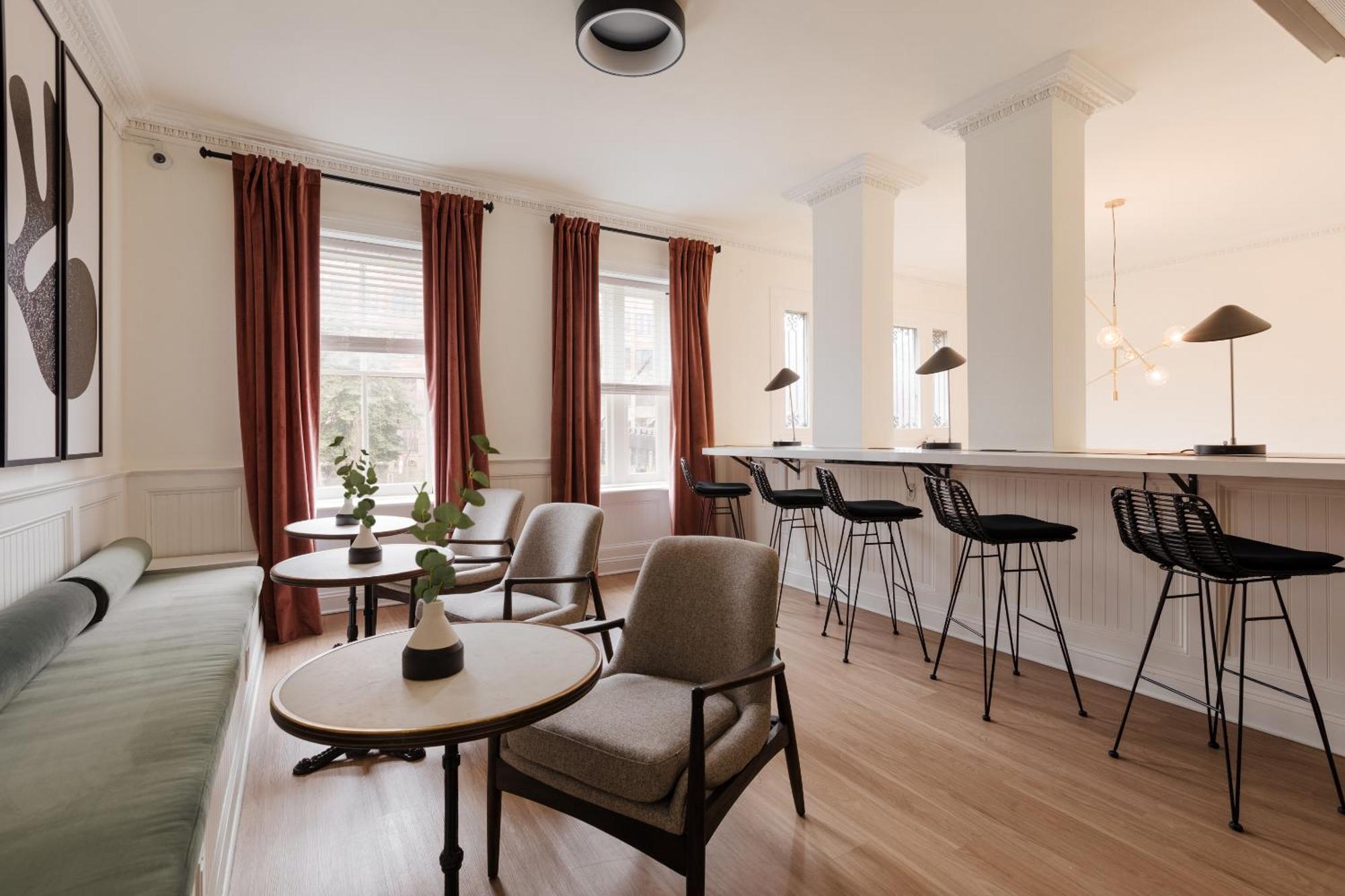 Dupont Circle Embassy Inn By Found Вашингтон Экстерьер фото
